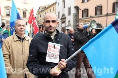 I lavoratori della Unopiù in piazza del Plebiscito