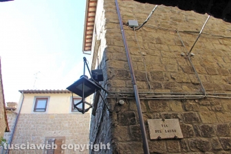 Viterbo - Il sopralluogo di e-distribuzione nel centro storico