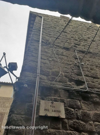 Viterbo - Il sopralluogo di e-distribuzione nel centro storico