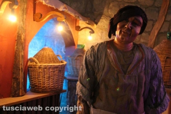 Il suggestivo presepe a Palazzo dei Papi