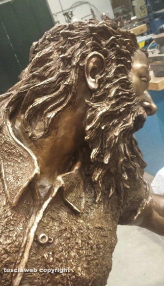 La realizzazione del taglialegna di Capotosti