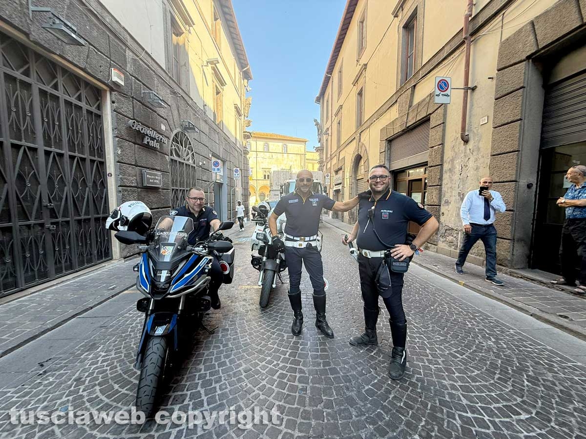 Macchina di Santa Rosa - Il trasporto dei pezzi per il montaggio di Dies Natalis