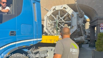 Macchina di Santa Rosa - Il trasporto dei pezzi per il montaggio di Dies Natalis