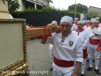 Il trasporto della Macchina di San Lanno