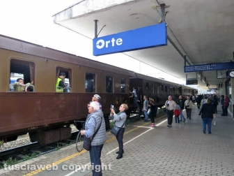 Il treno a vapore a Orte