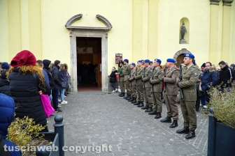 Il tricolore sul feretro di Mauro Marsiglioni