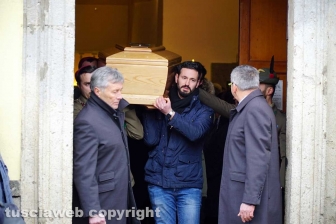 Il tricolore sul feretro di Mauro Marsiglioni