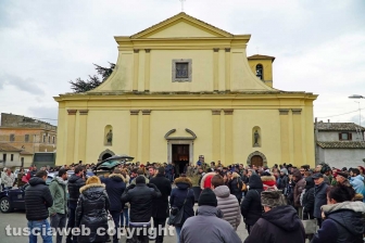 Il tricolore sul feretro di Mauro Marsiglioni
