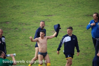 Calcio - Il trionfo della Viterbese