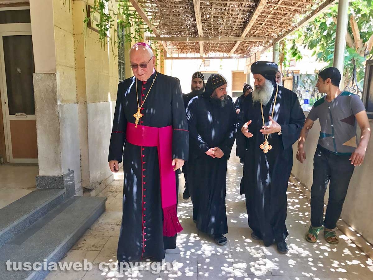 Il vescovo Lino Fumagalli in Egitto