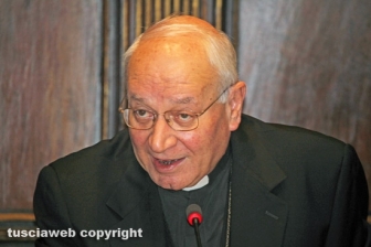 <p>Il vescovo Lino Fumagalli</p>