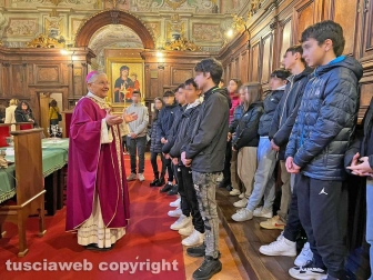 Viterbo - La messa prenatalizia alla basilica della Quercia