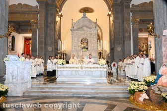 La Quercia - Il vescovo Orazio Francesco Piazza chiude il Giubileo