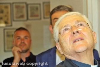 Il vescovo Orazio Francesco Piazza in visita a Tusciaweb