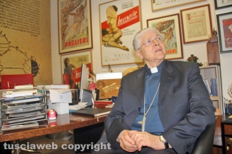 Il vescovo Orazio Francesco Piazza in visita a Tusciaweb