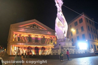 Il video mapping sul teatro dell'Unione