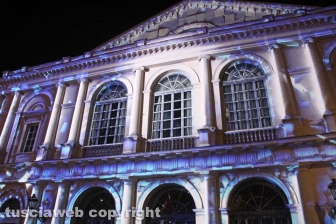 Il video mapping sul teatro dell'Unione