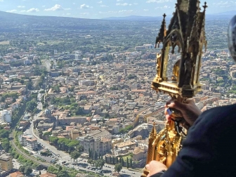 Viterbo - Il volo del cuore di Santa Rosa sulla sua città
