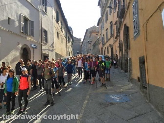 In cammino sulle vie dell'esilio di santa Rosa