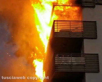 Albergo in fiamme a Montalto