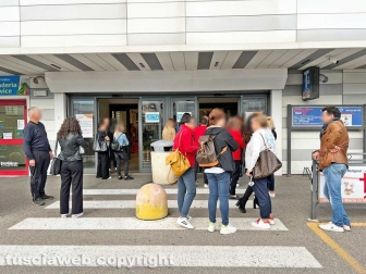 Viterbo - Evacuato il centro commerciale di via Garbini