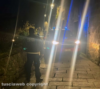 Viterbo - Incendio in via delle Caprarecce