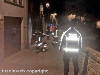 Viterbo - Incendio in via delle Caprarecce