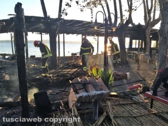 Montefiascone - In fiamme ristorante sul lago