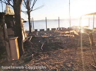 Montefiascone - In fiamme ristorante sul lago