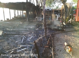 Montefiascone - In fiamme ristorante sul lago