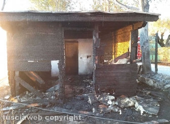 Montefiascone - In fiamme ristorante sul lago