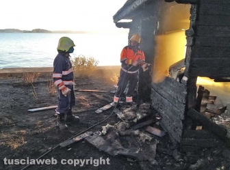 Montefiascone - In fiamme ristorante sul lago