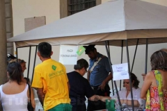 Santa Rosa - In fila per i biglietti