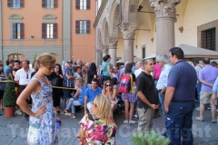 Santa Rosa - In fila per i biglietti