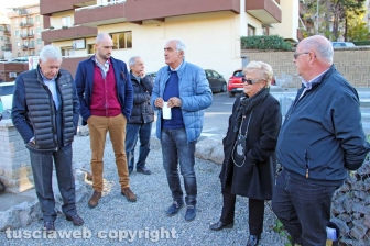 Sopralluogo alla rotatoria di via Genova