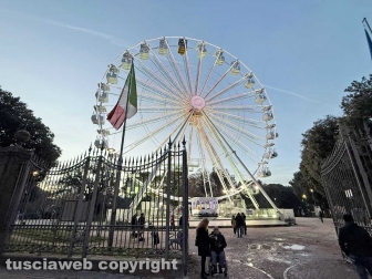 Inaugurata la ruota panoramica di pratogiardino Lucio Battisti