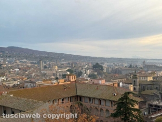 Inaugurata la ruota panoramica di pratogiardino Lucio Battisti
