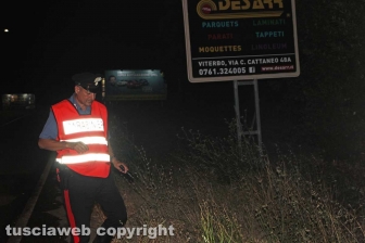 Viterbo - Rifiuti in fiamme sulla Tangenziale - I carabinieri