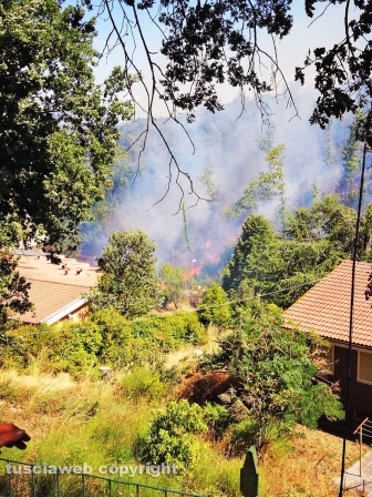 Incendio a Fabrica di Roma