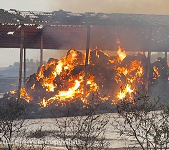 Capannone in fiamme a Monterazzano
