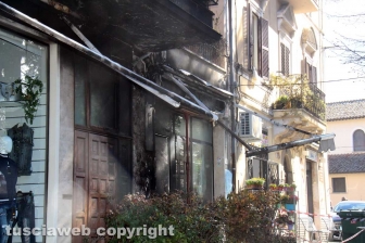 Incendio al bar Black out