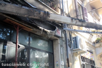 Incendio al bar Black out