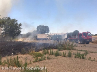 Incendio al cimitero San Lazzaro