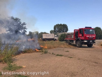 Incendio al cimitero San Lazzaro