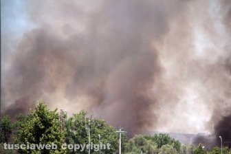 Incendio al cimitero San Lazzaro