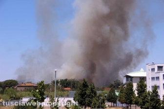 Incendio al cimitero San Lazzaro