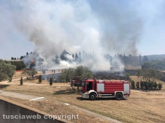 Incendio al cimitero San Lazzaro