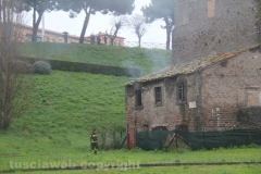 Viterbo - Incendio all\'ex chiesa di santa Croce