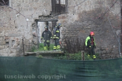Viterbo - Incendio all\'ex chiesa di santa Croce