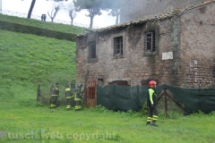 Viterbo - Incendio all\'ex chiesa di santa Croce